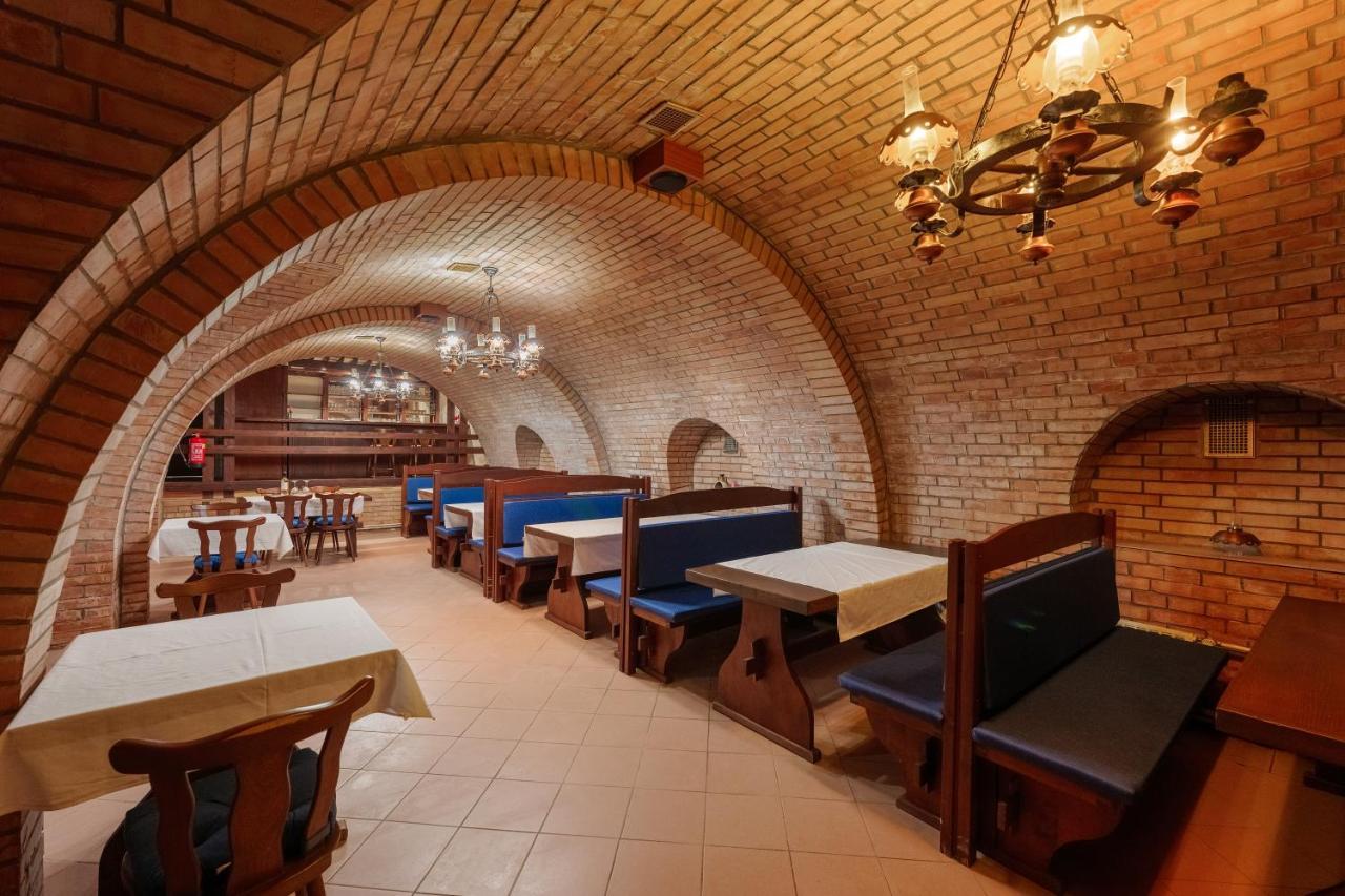 Penzion Posada Podivin Dış mekan fotoğraf